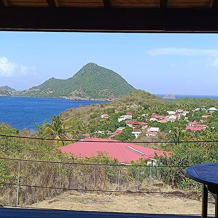Ti Kaz Anoli Cottage En Bois Avec Vue Sur La Baie Terre-de-Bas Luaran gambar