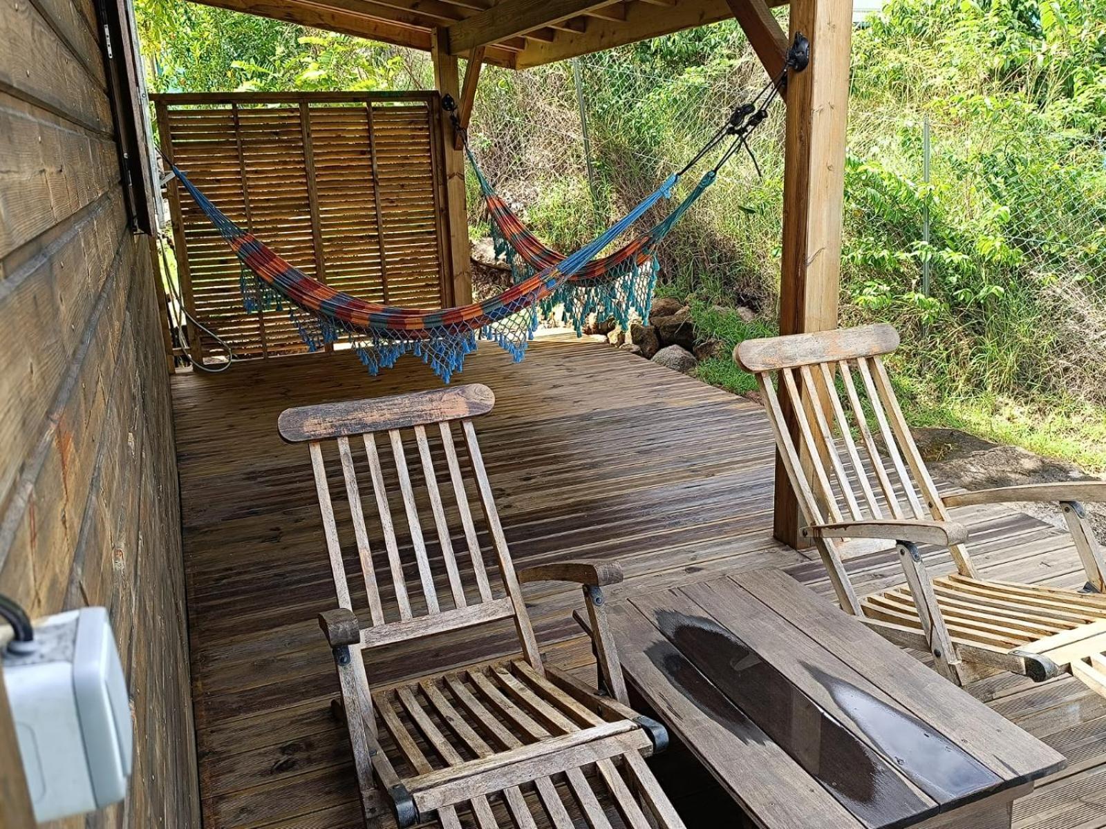 Ti Kaz Anoli Cottage En Bois Avec Vue Sur La Baie Terre-de-Bas Luaran gambar